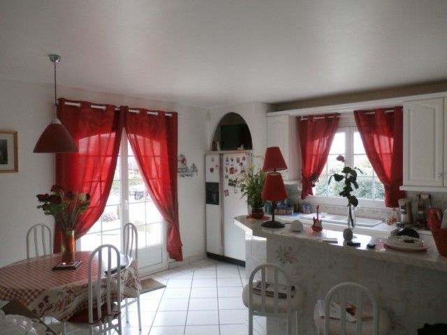 MAISON 5 OCTEVILLE SUR MER Proche Bourg gr séj sal 50m2. Excellent état.